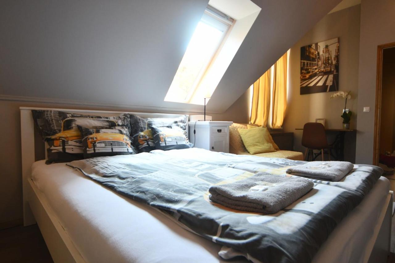Tulipan Villa Panzio Ζολνοκ Εξωτερικό φωτογραφία